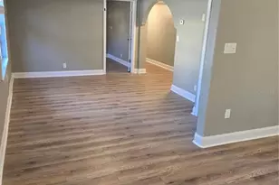 101 W Lemon St, Tarpon Springs, FL 34689 - Photo 9