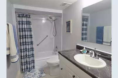 4550 Cove Circle #404, Saint Petersburg, FL 33708 - Photo 17