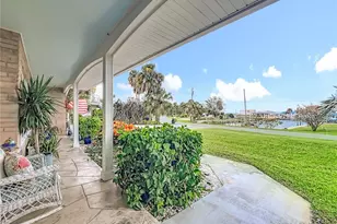 2160 N Watersedge Dr, Crystal River, FL 34429 - Photo 9