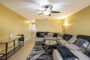 3869 Island Way, Saint Petersburg, FL 33705 - Photo 7