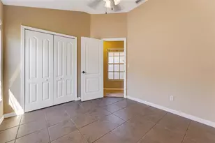 1442 Lake Shore Ranch Dr, Seffner, FL 33584 - Photo 9