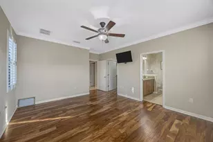 9610 Bay Grove Ln, Tampa, FL 33615 - Photo 37