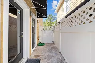 14517 Cotswolds Dr, Tampa, FL 33626 - Photo 39