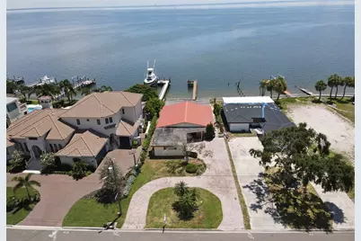 3227 Bayshore Boulevard NE, Saint Petersburg, FL 33703 - Photo 27