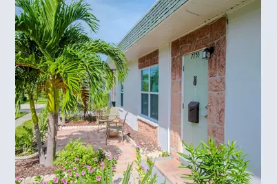 7755 39th Avenue N, Saint Petersburg, FL 33709 - Photo 3