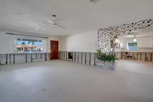 7800 4th Ave S, Saint Petersburg, FL 33707 - Photo 33