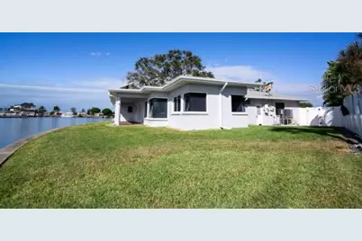 7800 4th Avenue S, Saint Petersburg, FL 33707 - Photo 7