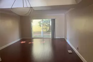 7604 La Mesita Ct, Tampa, FL 33615 - Photo 7