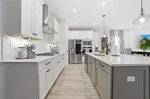 5435 Silver Sun Dr, Apollo Beach, FL 33572 - Photo 17