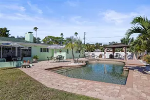 55 Valencia Dr, Dunedin, FL 34698 - Photo 15