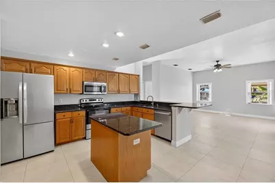 172 Lake Shore Drive W, Palm Harbor, FL 34684 - Photo 5