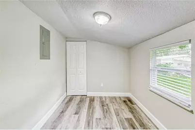 5320 Cherry Avenue, Seffner, FL 33584 - Photo 13