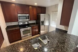 10920 Brickside Ct, Riverview, FL 33579 - Photo 7