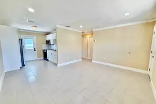 151 148th Ave E, Madeira Beach, FL 33708 - Photo 5