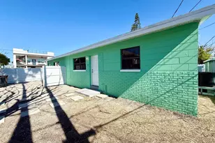 151 148th Ave E, Madeira Beach, FL 33708 - Photo 3