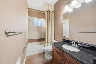 19238 Climbing Aster Dr, Tampa, FL 33647 - Photo 9