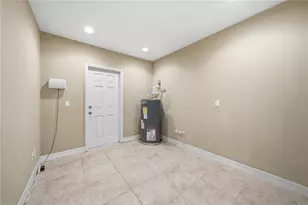 19238 Climbing Aster Dr, Tampa, FL 33647 - Photo 31