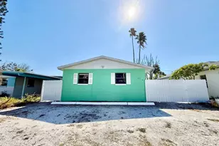 151 148th Ave E, Madeira Beach, FL 33708 - Photo 1