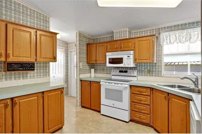 8046 Highpoint Boulevard, Brooksville, FL 34613 - Photo 11