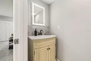 4620 Hidden View Pl, Sarasota, FL 34235 - Photo 25