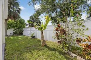 11550 Crestlake Village Dr, Riverview, FL 33569 - Photo 49