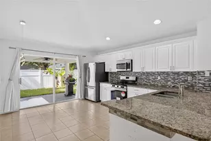 11550 Crestlake Village Dr, Riverview, FL 33569 - Photo 27