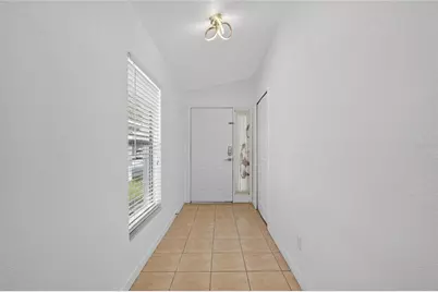 11550 Crestlake Village Drive, Riverview, FL 33569 - Photo 9