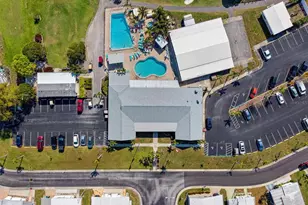 68 Thatch Palm St E, Largo, FL 33770 - Photo 21