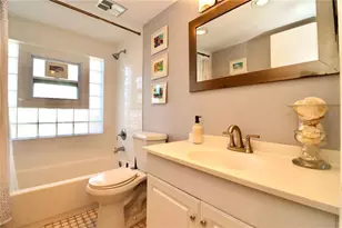 9200 Walsingham Rd, Largo, FL 33773 - Photo 19
