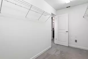 28642 Tranquil Lake Cir, Wesley Chapel, FL 33543 - Photo 23