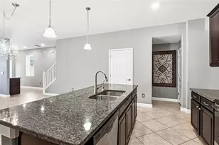 28642 Tranquil Lake Cir, Wesley Chapel, FL 33543 - Photo 11