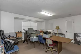 17515 Lakeshore Rd, Lutz, FL 33558 - Photo 23