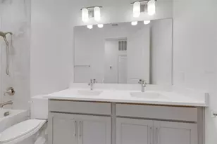 923 Signet Dr, Apollo Beach, FL 33572 - Photo 39