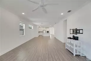 923 Signet Dr, Apollo Beach, FL 33572 - Photo 17