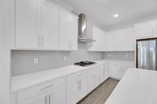 923 Signet Dr, Apollo Beach, FL 33572 - Photo 23