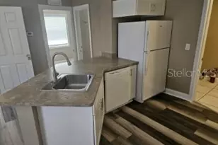 520 15th St N, Saint Petersburg, FL 33705 - Photo 7