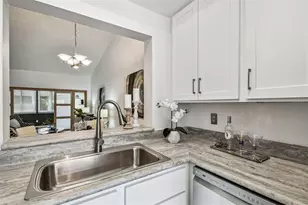 14773 Feather Cove Rd, Clearwater, FL 33762 - Photo 7