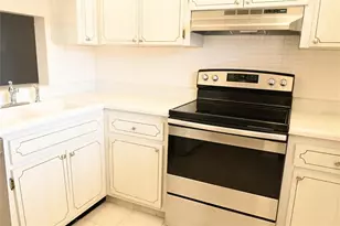 10351 Regal Dr, Largo, FL 33774 - Photo 5