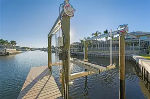 5603 Tybee Island Dr, Apollo Beach, FL 33572 - Photo 13
