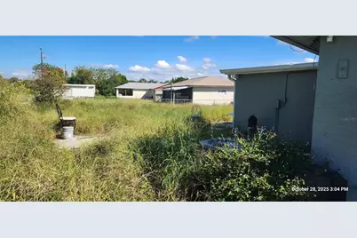 320 Plumosa Avenue, Lehigh Acres, FL 33936 - Photo 21