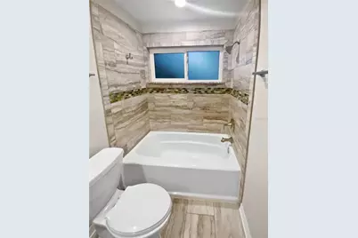 9506 141st Street, Seminole, FL 33776 - Photo 7