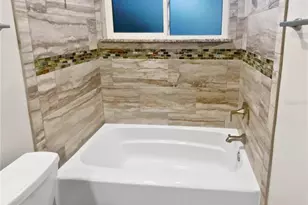 9506 141st St, Seminole, FL 33776 - Photo 7