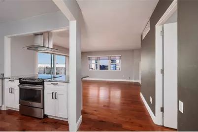 750 Burlington Avenue N #5B, Saint Petersburg, FL 33701 - Photo 9