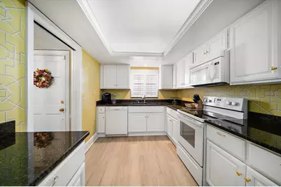 131 Bluff View Drive #104, Belleair Bluffs, FL 33770 - Photo 9