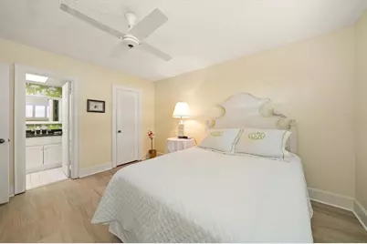 131 Bluff View Drive #104, Belleair Bluffs, FL 33770 - Photo 25