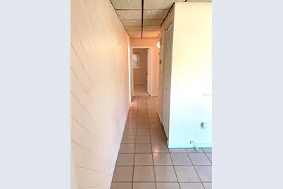 712 W 116th Avenue, Tampa, FL 33612 - Photo 13