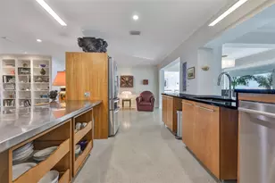 2158 Blossom Way S, Saint Petersburg, FL 33712 - Photo 21