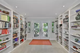 2158 Blossom Way S, Saint Petersburg, FL 33712 - Photo 7