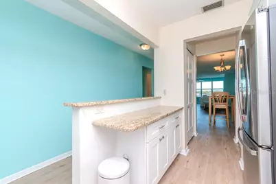 6025 Shore Boulevard S #611, Gulfport, FL 33707 - Photo 9