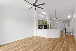 604 Arbor Lake Ln, Tampa, FL 33602 - Photo 9